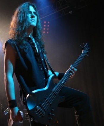 Fury UK / Luke - live at Hellfire 2009